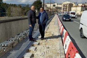 Ontinyent renova 400 metres de canonades d’aigua al Pont Nou i el Camí Bonavista per evitar fuites i optimitzar el rendiment
