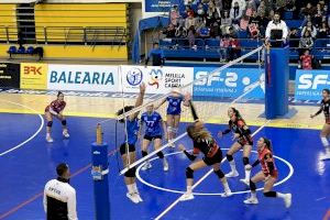 El Familycash Xàtiva voleibol femenino cae luchando en la cancha del líder CV Melilla