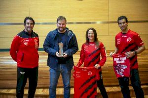 La Diputació homenajea al Club de Atletismo Fent Camí Mislata por su tercer puesto en el Campeonato de España