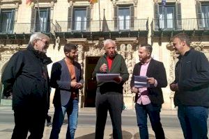 Compromís plantea que Alicante deje de operar con bancos que discriminen a los mayores y no ofrezcan cobertura en barrios y pedanías
