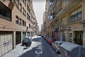 En parador ignorat l'autor de dues ferides per arma blanca a un home a Alacant