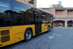 L’Ajuntament de Serra beca el transport de 46 estudiants