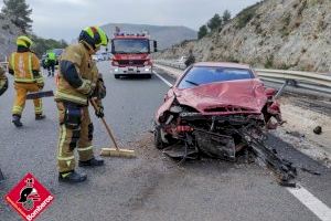 Brutal accident entre Calp i Benissa amb dos vehicles implicats