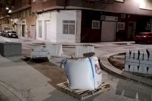 VOX Elda denuncia que el ayuntamiento 'ignora' a los vecinos de Carlos Arniches