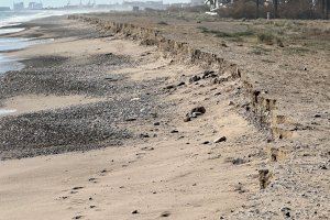 El Pleno Municipal acuerda emprender acciones legales a causa de la regresión de las playas de Almardà, Corinto y Malvarrosa