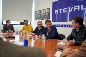 Mazón critica que Sánchez y Puig “olviden al sector textil y no lo consideren prioritario para las ayudas”
