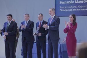 El científico de la Universidad de Alicante Fernando T. Maestre recoge el Premio Nacional de Investigación Alejandro Malaspina 2022