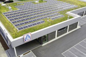 ALDI evita la emisión de más de 685 toneladas de CO2 gracias al uso de energía solar en sus tiendas de Valencia y la zona de Levante