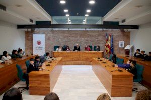 El alcalde de Alaquàs recibe al Consell de Xiquets i Xiquetes para darles a conocer el trabajo que desarrollan las concejalías