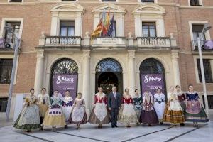 El presidente de la Diputación de Castellón recibe a las reinas de la Magdalena 2023