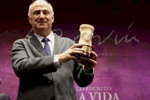 El escritor madrileño Fernando Benzo se alza con el Premio Azorín de Novela con la obra ‘Los perseguidos’