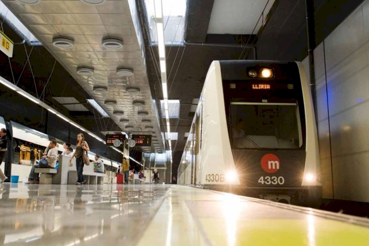 Los maquinistas del metro de València irán a la huelga varios días de Fallas