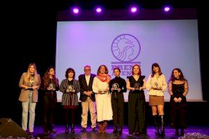 Siete artistas torrentinas son reconocidas con el Premio Mujer Atenea 2023