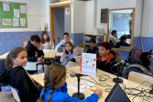 El Ayuntamiento de la Vall d’Uixó inicia una nueva temporada de ‘L’escola fa ràdio’