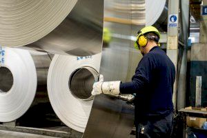 Grupo Baux, con sede en Paterna, se sitúa entre las empresas del sector del aluminio en Europa con más bajas emisiones de CO2