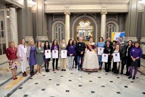 València reivindica el papel de las mujeres en las Fallas y la cultura festiva