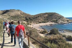 Alicante activa los Senderos de Primavera en su X Aniversario con seis recorridos y 350 plazas
