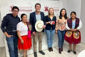 La realidad de las mujeres de Ecuador llega a Ontinyent con el programa “Ser dona al Sud” del Fons Valencià per la Solidaritat