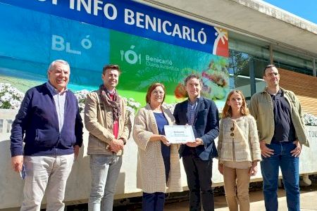 Colomer lliura a Benicarló el distintiu de Municipi Turístic de la Comunitat Valenciana