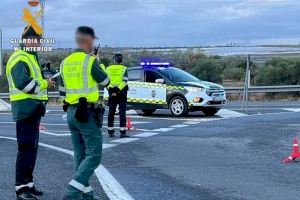 Localizan a una conductora ebria que huyó tras colisionar con otros vehículos en Valencia