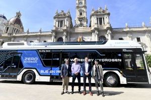 València prueba por primera vez un autobús urbano de hidrógeno verde