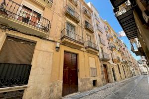 Alcoy licita la rehabilitación de un edificio municipal en la calle Sant Maure para cederlo en régimen de alquiler social