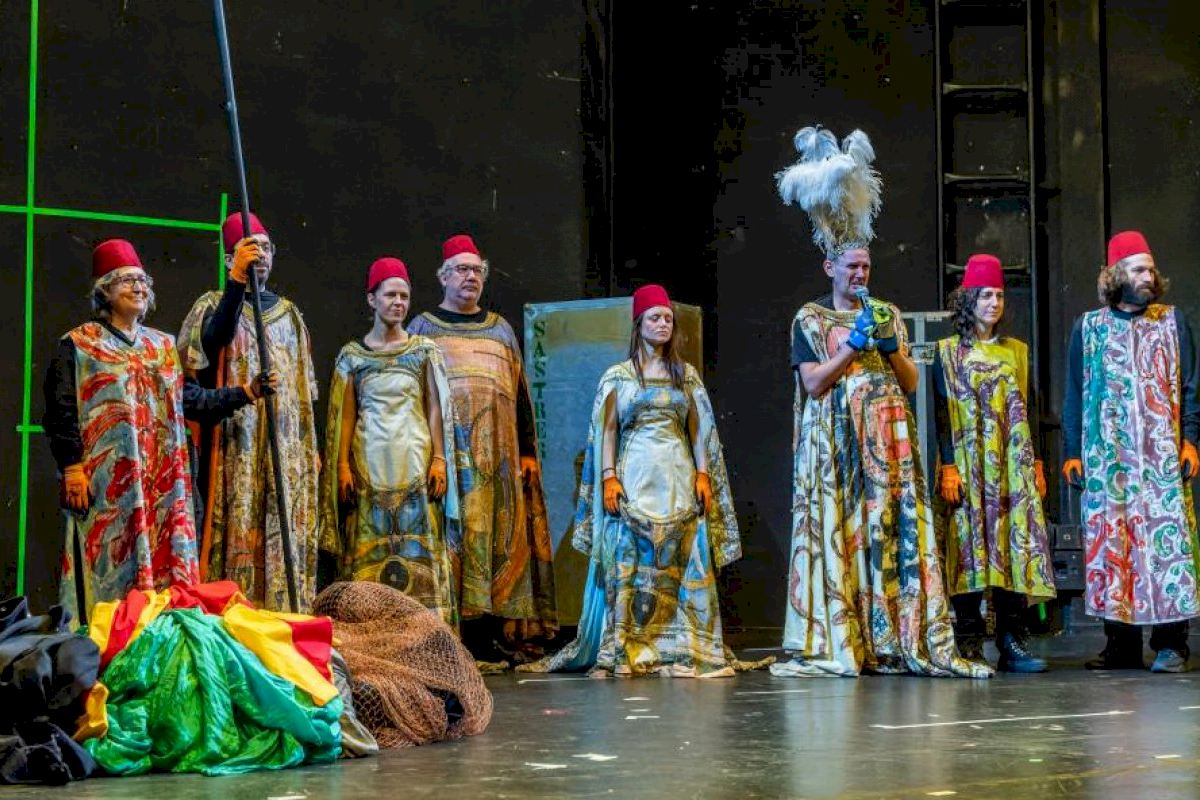 El IVC presenta su última producción, ‘Obra pública’, y el flamenco de Sara Calero en el Teatre Arniches
