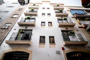 La patronal de viviendas turísticas advierte sobre su prohibición en València “perdería la mitad de sus plazas alojativas”