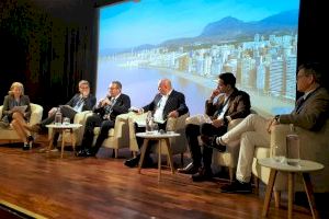 El alcalde destaca la apuesta de Benidorm por el turismo regenerativo como un avance más en sostenibilidad