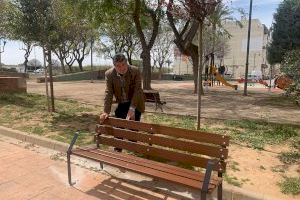 Alzira continua amb Pla de renovació del mobiliari ara al parc de les Basses