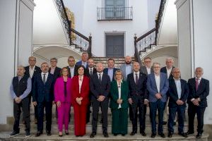 La Diputació reconeix la labor d'alcaldes del Camp de Túria i la Serranía amb 20 anys en el càrrec