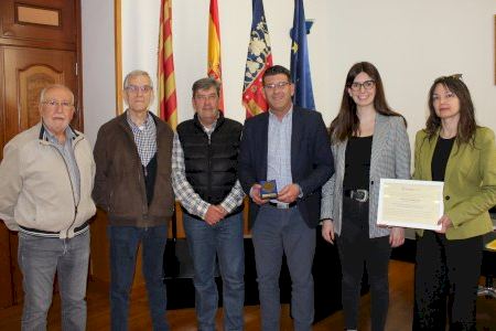 La Federació Espanyola d’Associacions d’Anticoagulats atorga la medalla FEASAN 2022 a l’Ajuntament d’Ontinyent