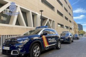 Detenidos dos jóvenes de Alicante por estafar miles de euros a través del 'pishing' para comprar tabaco, alcohol y productos de tecnología