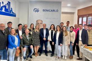 Juanma Cerdá obri la seua oficina als veïns amb el repte de convertir-la "en la casa de Benicarló"