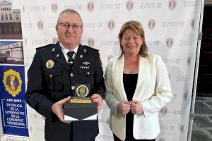 La Policía Local de Albatera recibe la distinción honorífica de la Generalitat