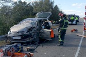 Tres persones ferides en un aparatós accident a Vinaròs