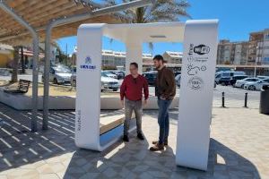 Nuevo banco "inteligente" en la playa del Arenal de Xàbia