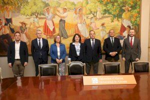 La Universidad de Alicante y la Cámara de Comercio de Alicante estrechan sus lazos de colaboración
