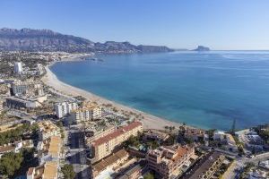 La playa Racó de l’Albir entre las 8 playas de toda España premiadas con la Bandera Azul 36 años