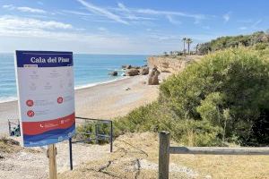 Turisme renova la senyalització a les cales i platges de Vinaròs