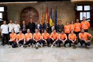 Ximo Puig afirma que el éxito de las selecciones valencianas en el mundial de pilota muestra la proyección de futuro de este deporte