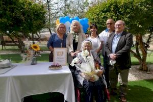 Rosario Urraca cumple hoy 100 años en la Residencia Savia