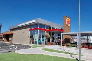 Burger King aterriza en Albal y da empleo a 30 personas