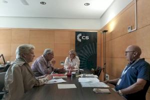 Mamen Peris se reúne con el Consejo Valenciano de Personas Mayores y exige un aumento de las plazas de medicina geriátrica
