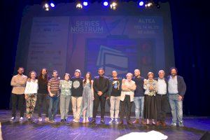 Series Nostrum entrega sus premios a Manuel Galiana, “Cuéntame cómo pasó”, “La novia gitana” y “Machos Alfa”