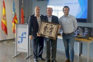 Carlos Serrano toma el relevo de Santiago Salvador como presidente de la EGM Fuente del Jarro