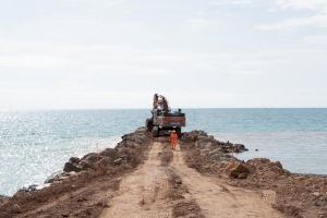 Avancen les obres de regeneració del litoral de Nules