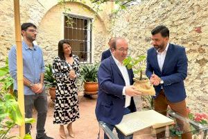 El Ministro de Cultura y Deporte, Miquel Iceta,  visita la Casa Museo Miguel Hernández de Orihuela
