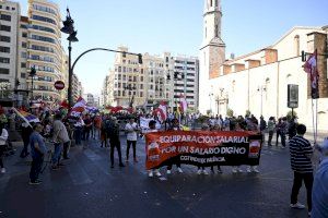 CGT tiñe de rojinegro el 1º de Mayo en la Comunitat Valenciana