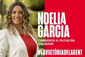 La socialista Noelia García presenta al equipo con el que luchará por  ‘La Victòria de la Gent’ de Alfafar